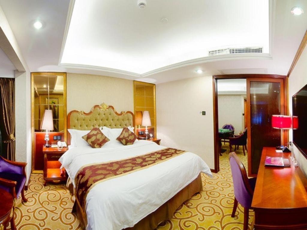 Royal Duke Cherrabah Hotel Zhongshan Zhongshan  Exterior photo